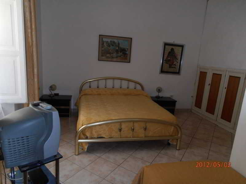 Bed And Breakfast Paola Рим Екстер'єр фото